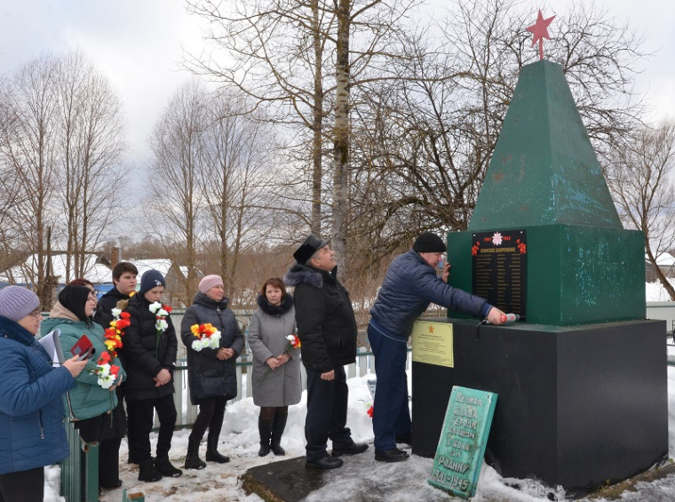 НЕ ПРЕДАТЬ ЗАБВЕНИЮ.